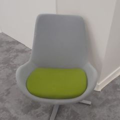 Designer Reception / Lounge Chair, Swivel Base