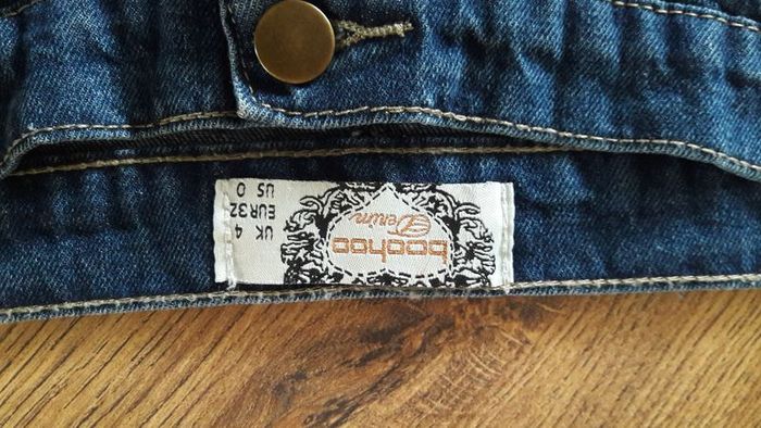 Boohoo blue denim mini skirt size uk4