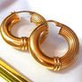 Vintage 9ct Gold Hallmarked Chunky Earrings Image 5