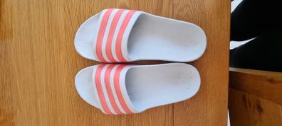 ADIDAS  pink sliders