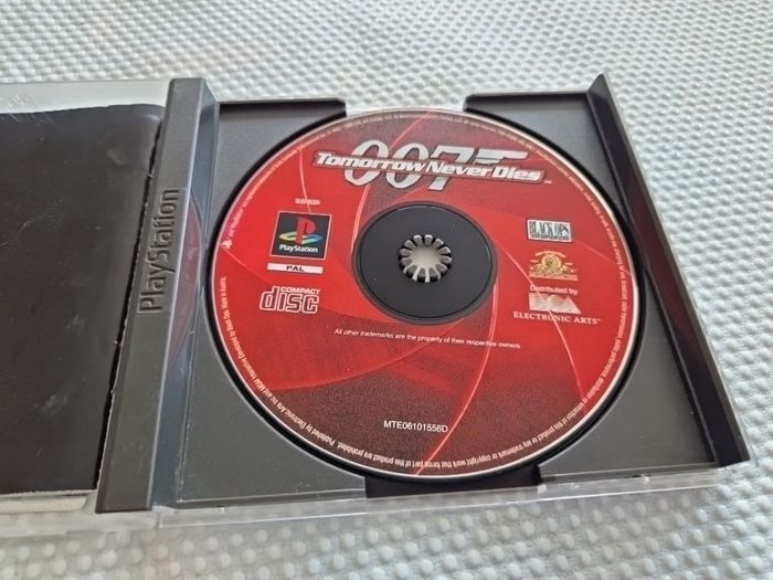 007 Tomorrow never Dies PlayStation1 Ps1 PlayStation2 Ps2 Games Original