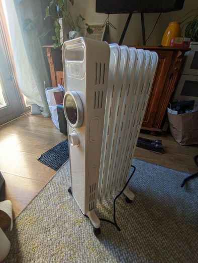 Blyss Electric Heater Oil-filled Plug-In