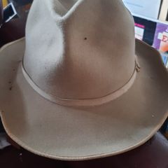 hat