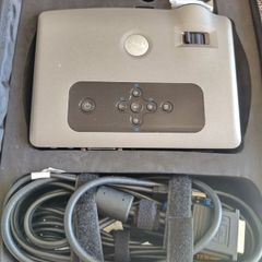 (needs new bulb) dell projector
