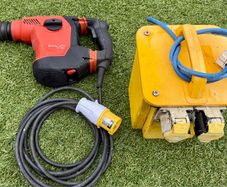 Hilti TE 30 Hammer Drill + 110V Transformer