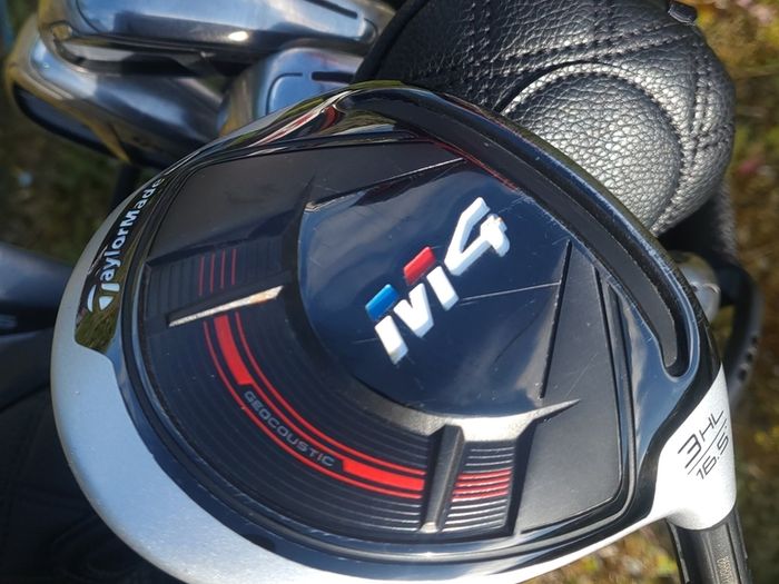 Set of Taylormade Clubs