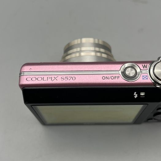 Nikon Coolpix S570 12MP Digital Camera Pink - Full Kit