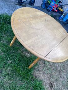 table + 2 chairs