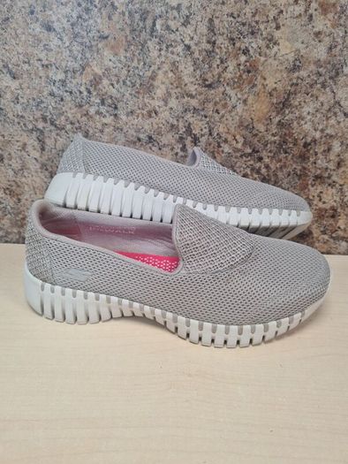 womens SKECHERS GO WALK Slip in trainers runners beige Size UK 4 EU 37