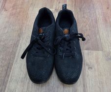 Steel toe shoes