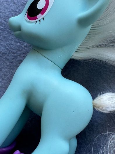 My Little Pony G4 Photo Finish about 6" Fashion Style Explore Equestria Used dirty Please look at the pictures