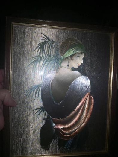 Art Deco lady picture holographic