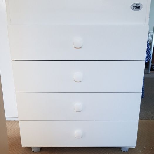 Mobile white drawer unit with wheels
