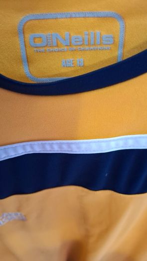 Antrim GAA O'Neills Hurling/Gaelic Football Jersey (Youths 13 Years) FREE POST
