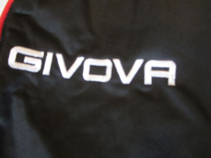 Givova  Bottoms    Size Med   New