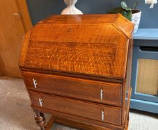 1920's Oak Bureau