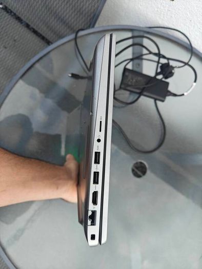 Dell Precision 3581 Mobile Workstation