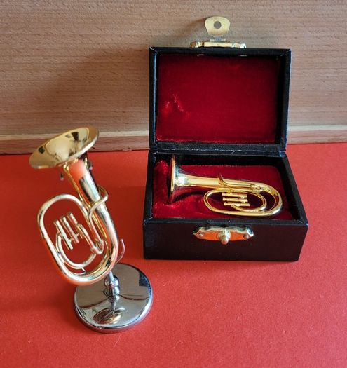 Dolls house furniture - Music room