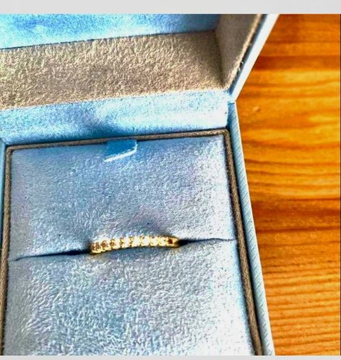9ct gold eternity ring
