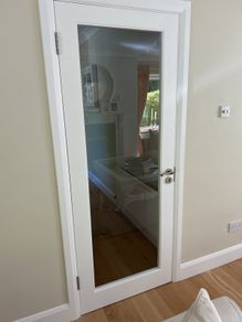2 Solid glass doors