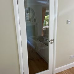 2 Solid glass doors