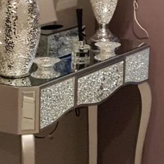 mirrored console table
