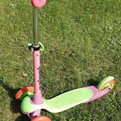 Child's scooter