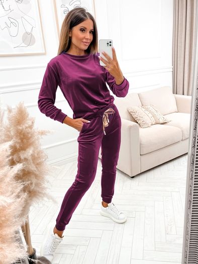 velor tracksuit amazing quality very soft