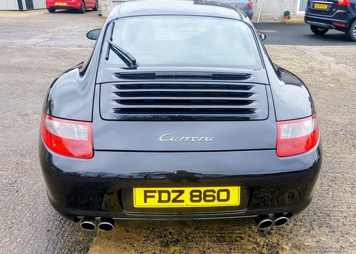 2006 Porsche 911 Carrera 2