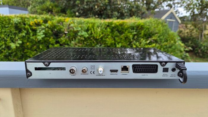 Walker Satellite Receiver