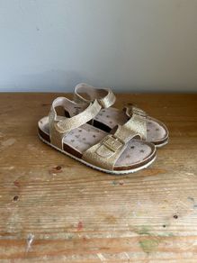 Girls Sparkly Gold Sandals