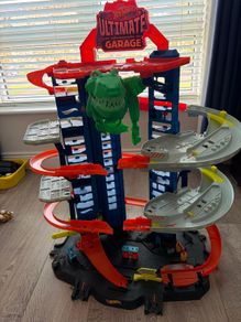 Hot Wheels Ultimate Garage