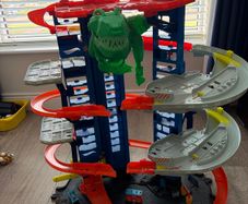 Hot Wheels Ultimate Garage