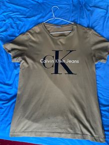 Calvin Klein t shirt