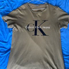 Calvin Klein t shirt