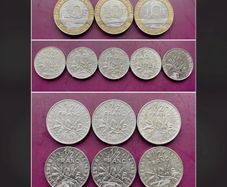 Vintage 1960-90s French Franc Coin Lot Mixed Denominations (10 1, and 1/2 Francs)