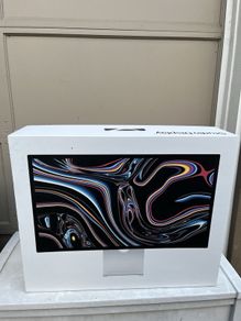 Unopened VESA Nano Texture 27" 5K 2026 version.