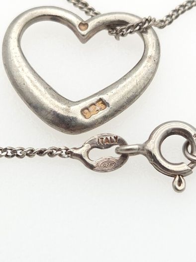 Vintage 925 Sterling Silver Dainty Heart Necklace