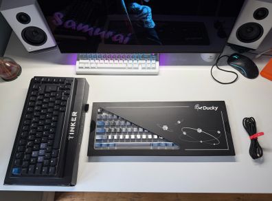 Ducky project d tinker 75 + keycaps
