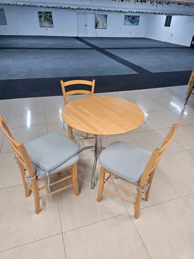 Dining table with Chairs