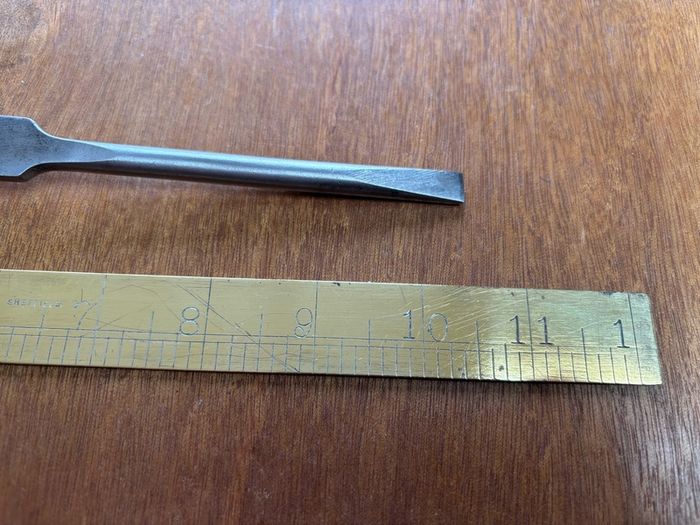 Old Colonel turnscrew