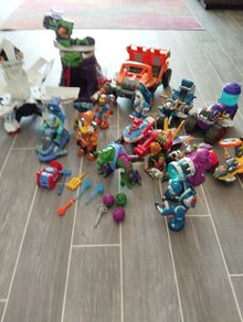 Huge Planet Heroes Toy Bundle