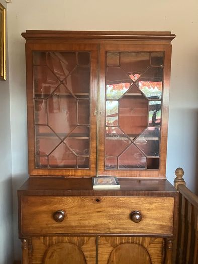 Sectorial bookcase