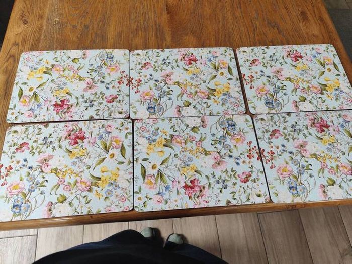 Table mats
