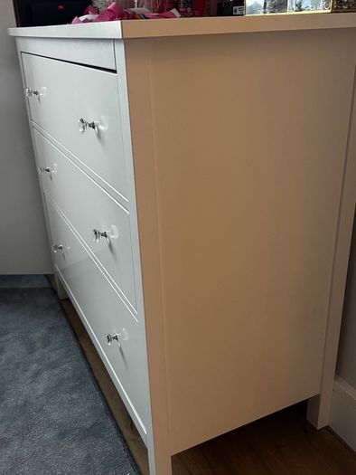 chest of drawer