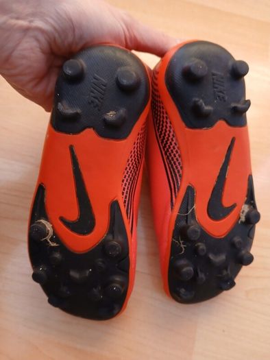 kids football hurling boots