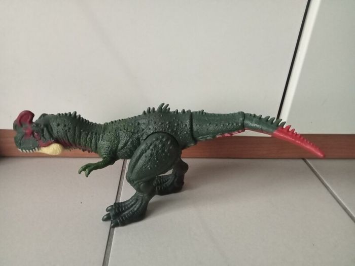 Jurassic World Sinotyrannus Dinosaur