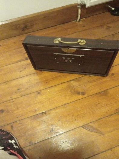 Shruti box