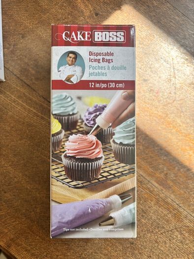 cake decorating equipment