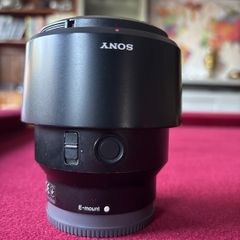 sony FE 85mm F1.8 lens